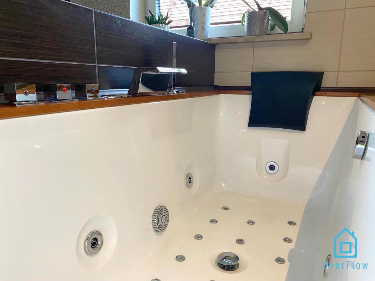 Lux Apartment - Lakefront Apartment In Kamien With Sauna & Hot Tub Only 30 Minutes From Gdansk And Gdynia Экстерьер фото